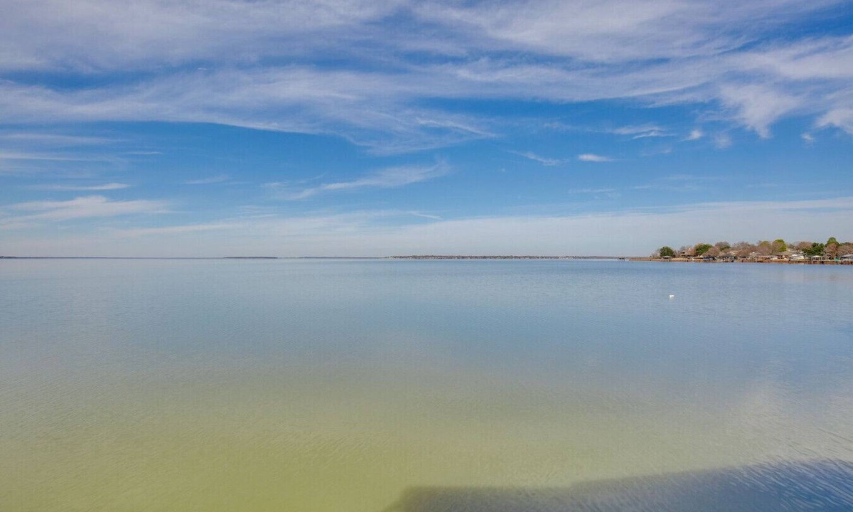 Gun Barrel City House | Gun Barrel Lakefront with Dock and Fire Pit