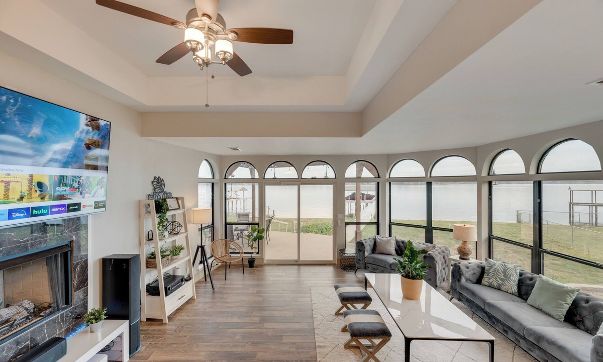 Cedar Creek Reservoir House | Gun Barrel Lakefront Retreat