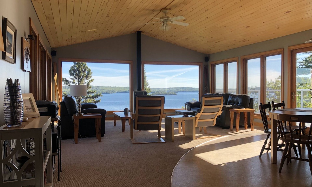 Grand Marais Cabin | Gunflint Trail Mountain Top Cabin Remote Private