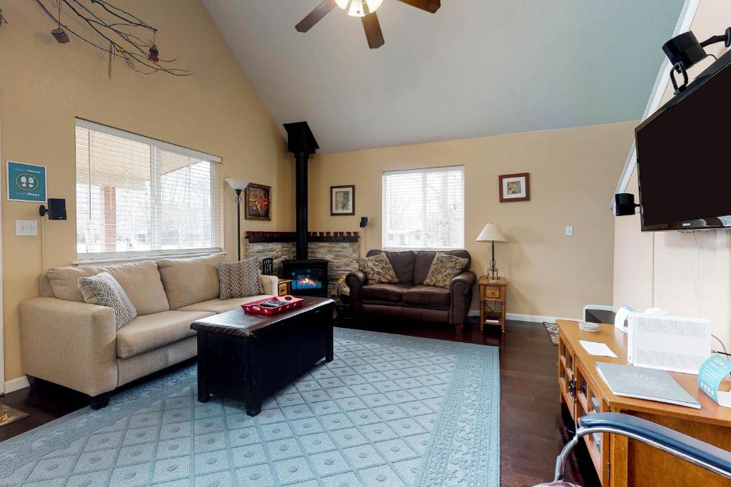 Gunnison House | Gunni Getaway