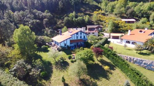 Mutriku Bed & Breakfast | Gurbialde Etxea