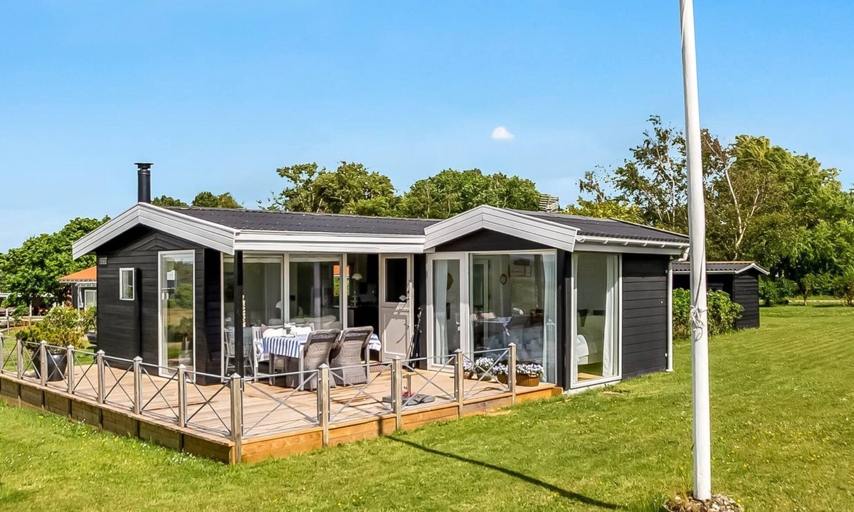 Knebel House | "Gustav" - 50m from the sea by Interhome