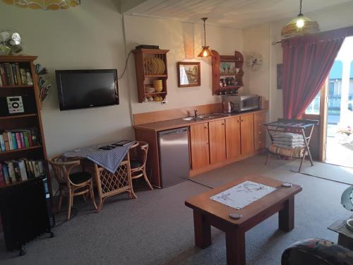 Havelock North Bed & Breakfast | Guthrie Cottage
