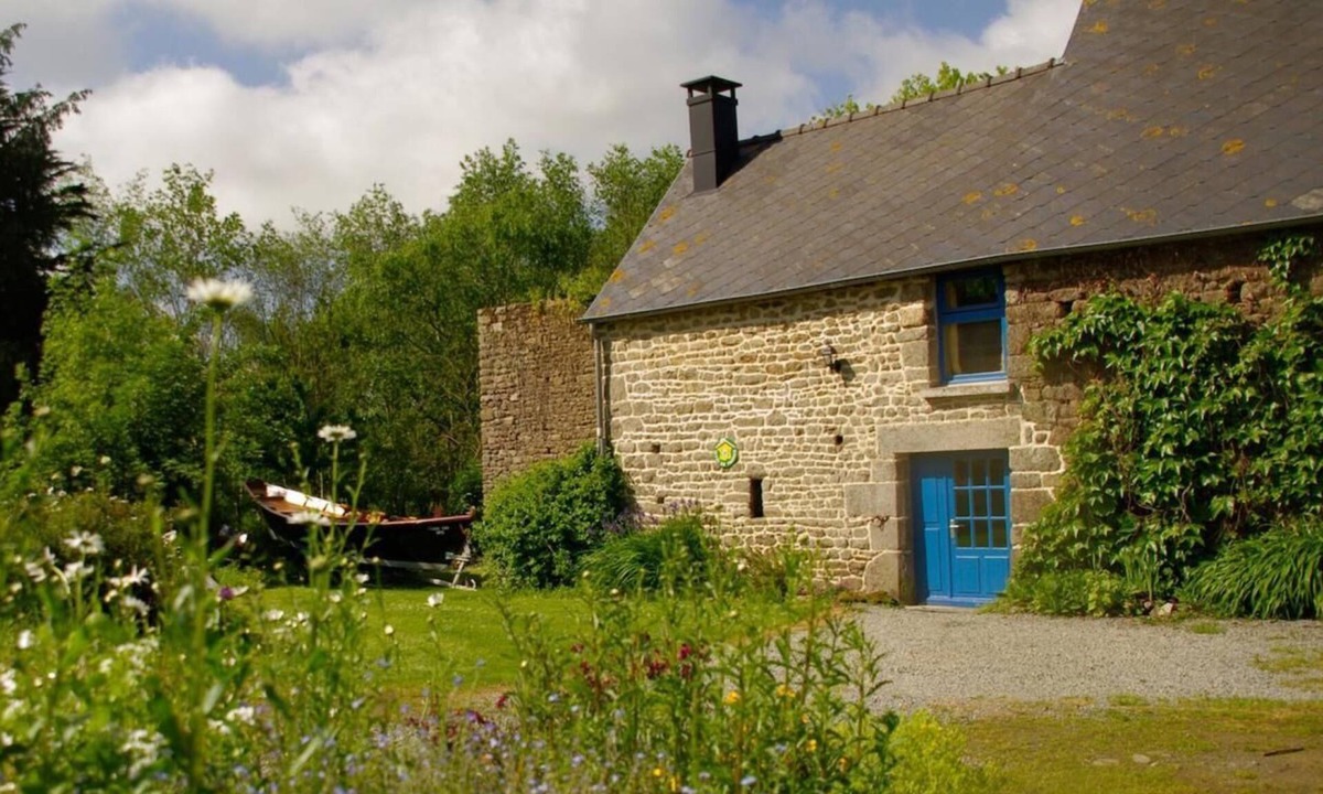 Saint-Broladre House | Gwalarn - SAINT-BROLADRE