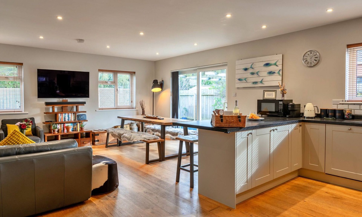 Widemouth Bay Ski Chalet | Gwelmor