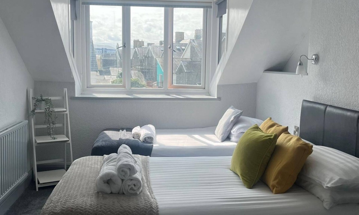 Aberystwyth House | gwesTY Guest House