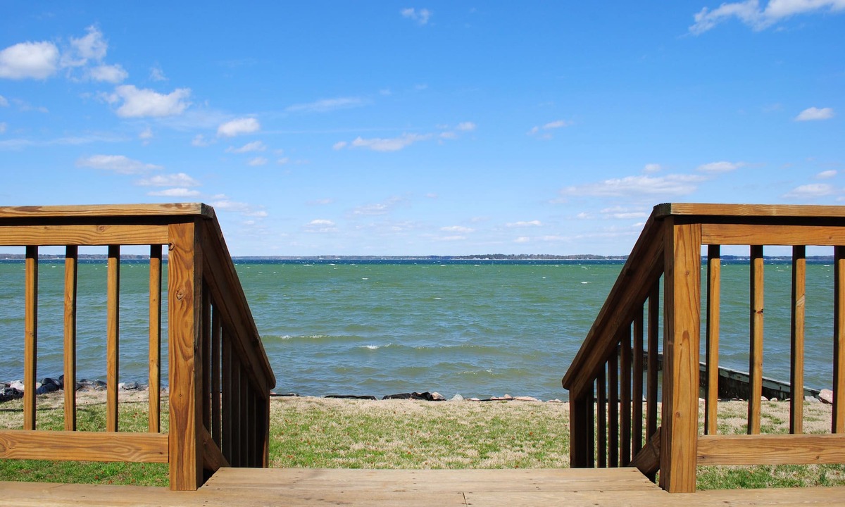 Grimstead Cottage | Gwynn's Island Cottage w/Private Beach-Summer Weeks Open!