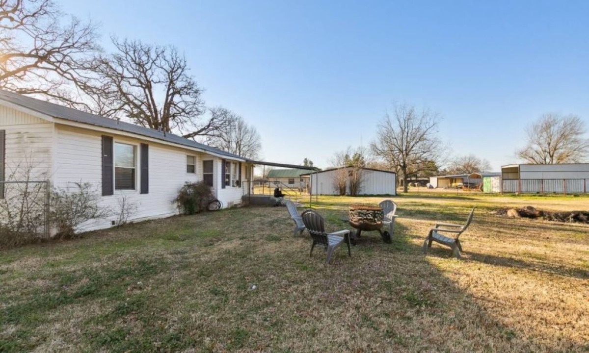 Paris Cottage | Gypsy Hideout in Reno, Texas