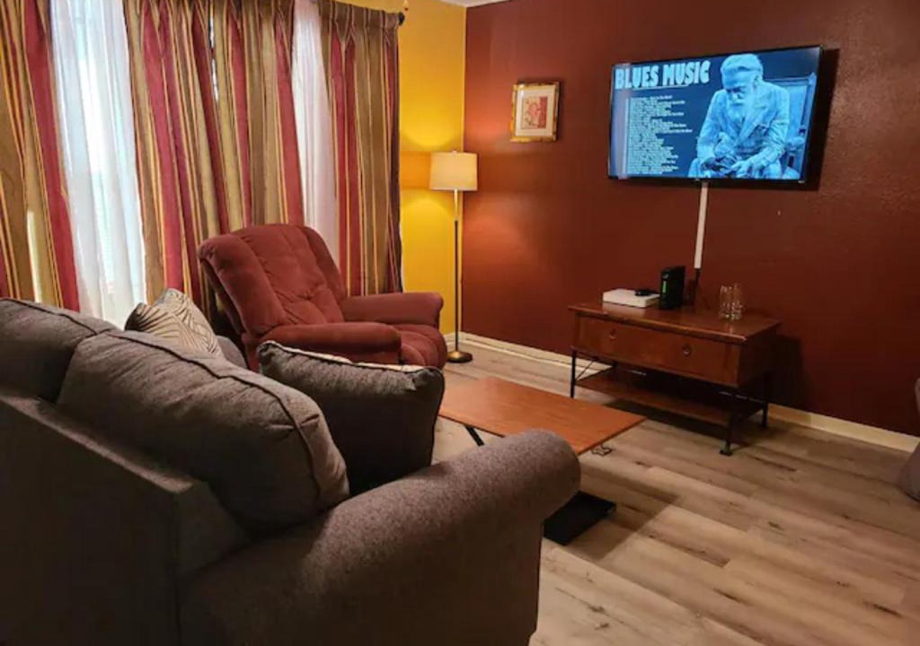 Victoria House | Gypsy Meadow