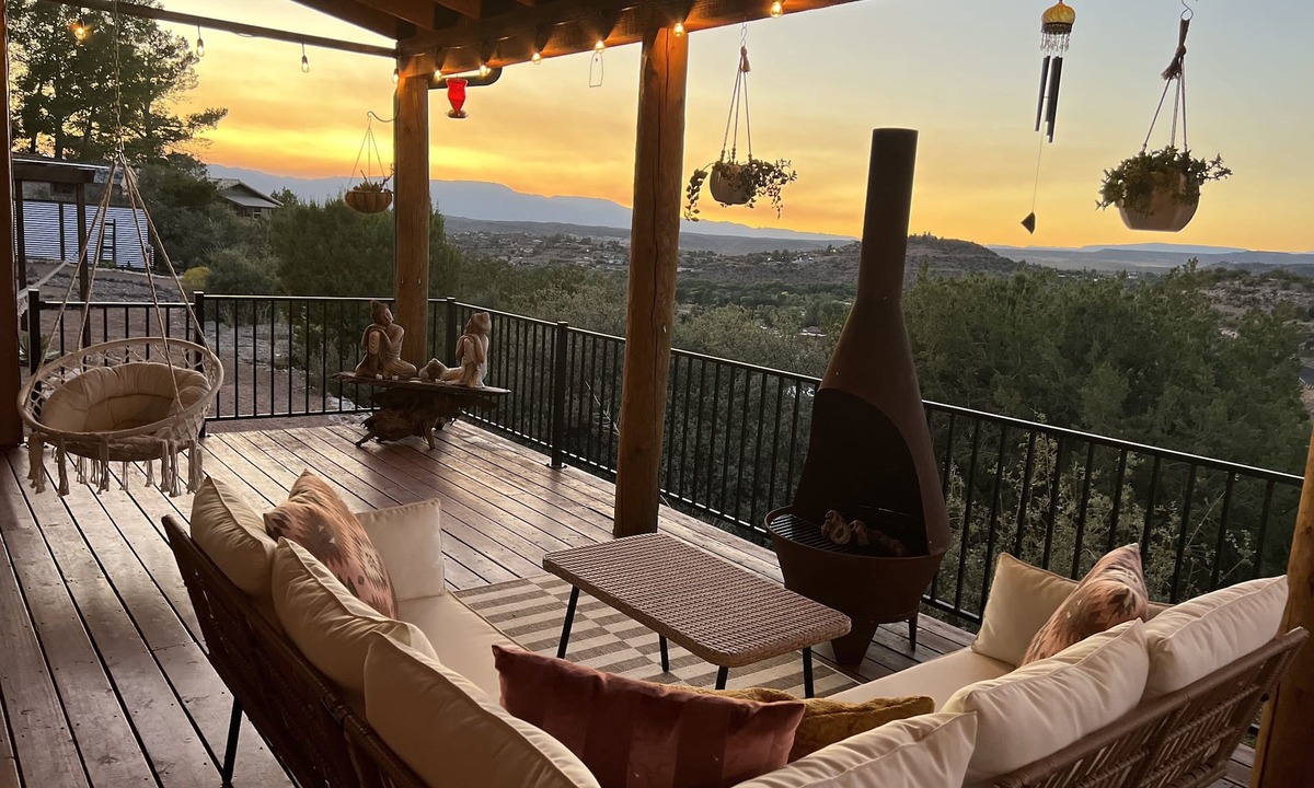 Lake Montezuma House | Gypsy Treasures Inn with hot Tub