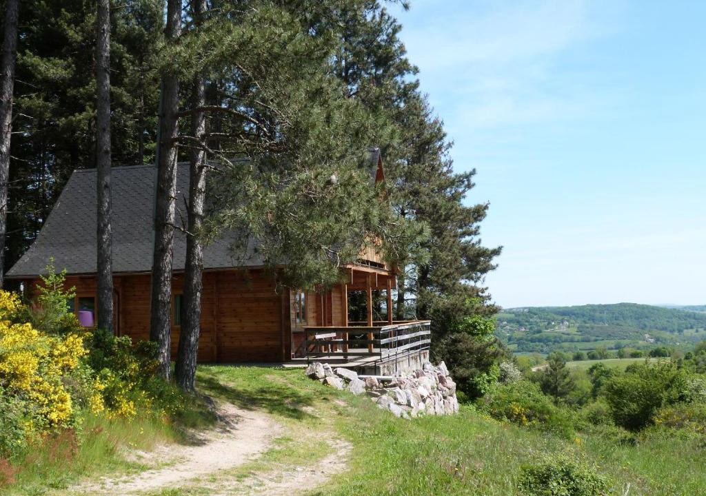 Le Creusot Ski Chalet | Hébergement de la Promenade
