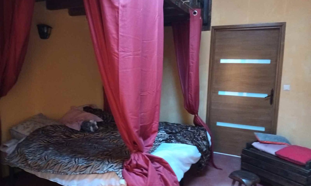 Blargies Bed & Breakfast | Hébergement médiéval dans un parc avec 600 variétés végétales, ferme pédagogique