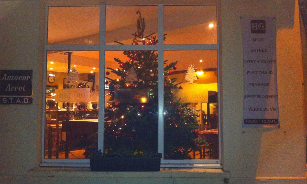 Sainte-Gauburge-Sainte-Colombe Hotel | Hôtel de la Gare