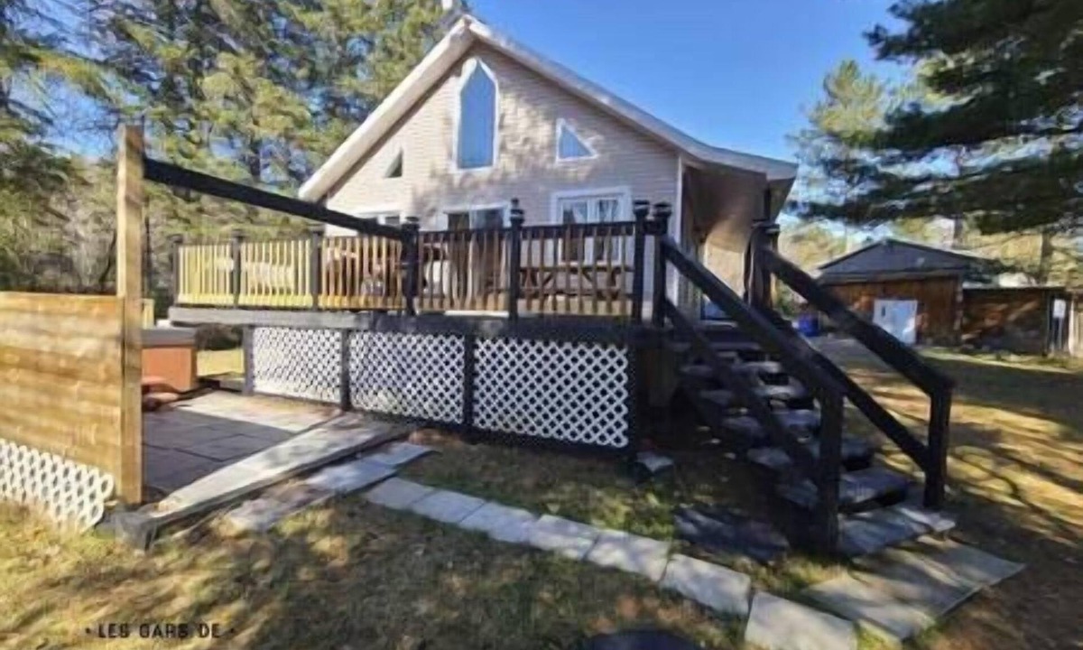 Notre-Dame-de-Montauban Ski Chalet | Hôtel à la maison - Le Boréal