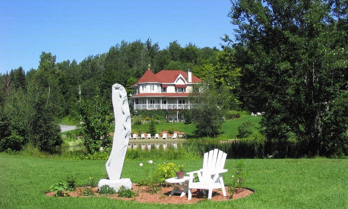 Notre-Dame-de-Lourdes Ski Chalet | Hôtel à la maison - Le Louis Philippe II