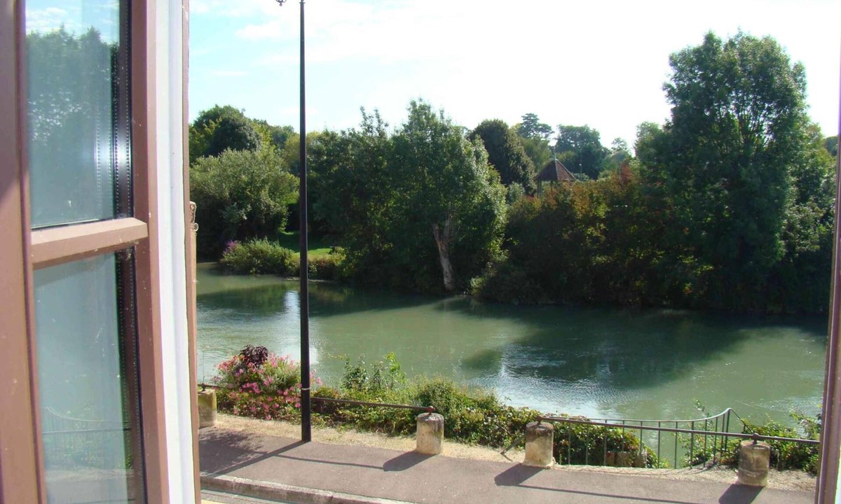 Nogent-sur-Seine Hotel | Hôtel à la Belle Dame