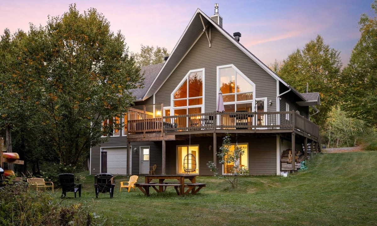 Inverness House | Hôtel à la maison - Beaufranc chalet