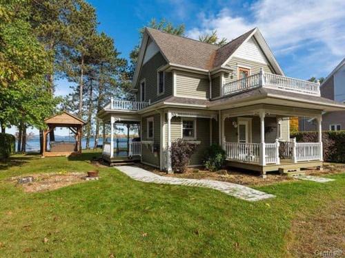 Stratford House | Hôtel à la maison - Le Valentin du lac Aylmer, spa