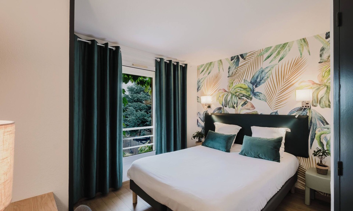 Ambares-et-Lagrave Hotel | Hôtel Amaya