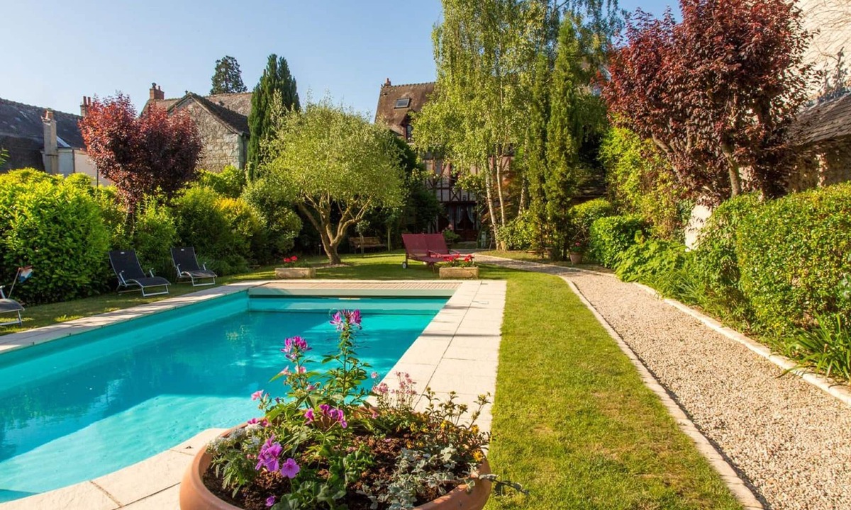 Amboise Hotel | Hôtel Au Charme Rabelaisien