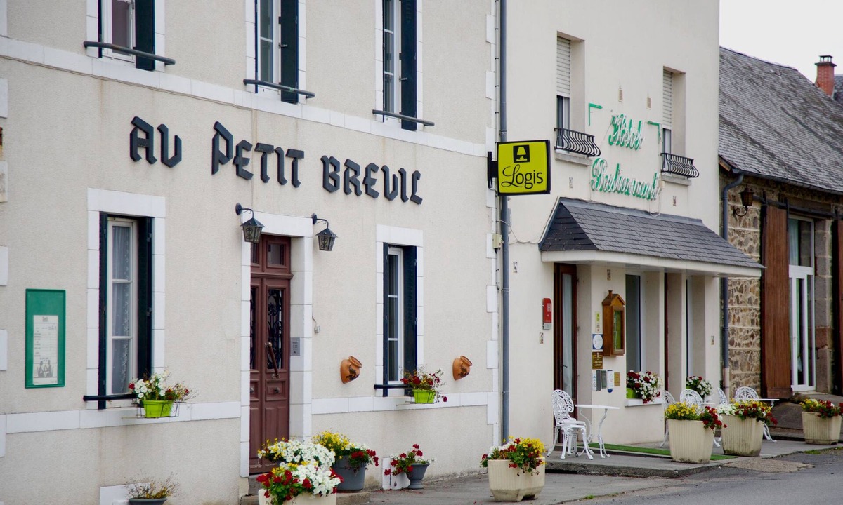 La Courtine Hotel | Hôtel Au Petit Breuil