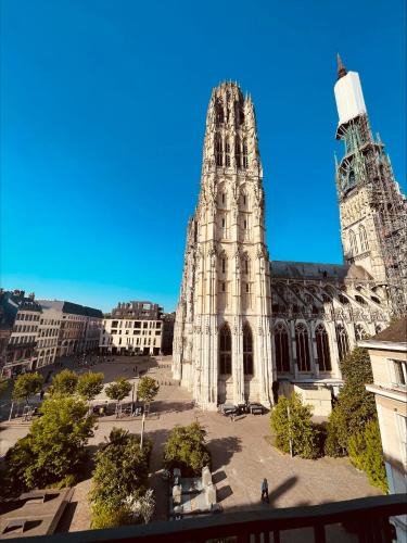 Quartier Vieux Marche-Cathedrale Hotel | Hôtel Cardinal