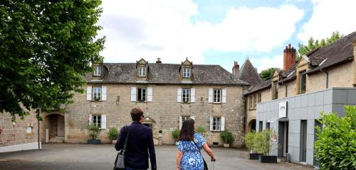 Brive-la-Gaillarde Hotel | Hôtel Château de Lacan