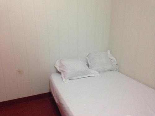 11th Arrondissement Hotel | Hôtel Cyrano Voltaire