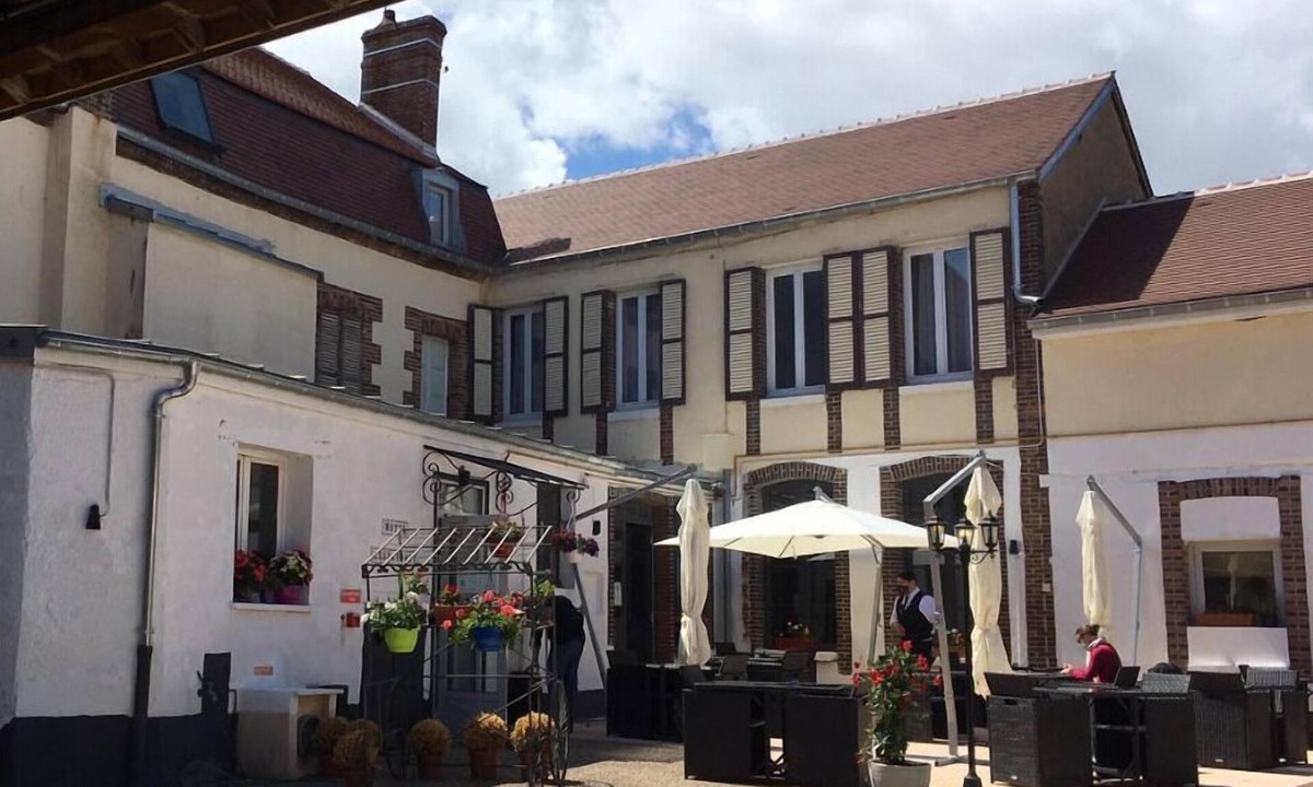 Saint-Florentin Hotel | Hôtel de l'Est