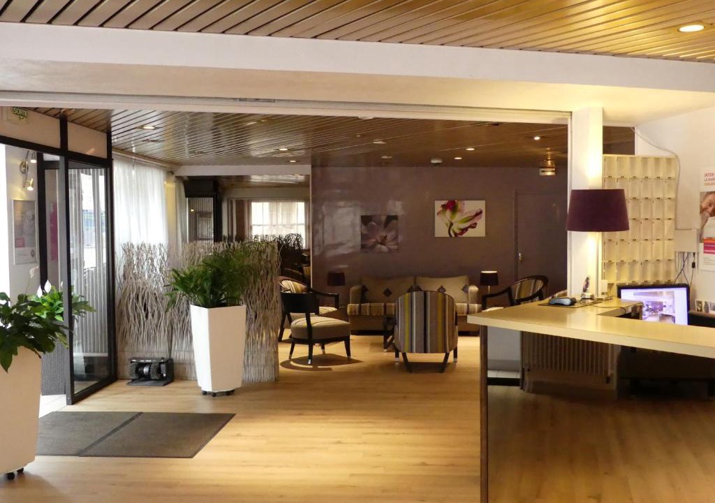 Evreux Hotel | Hôtel de l'Orme, Akena