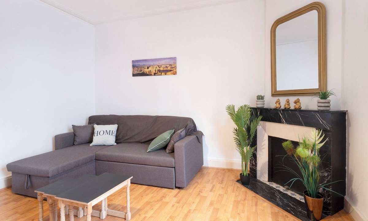 Poincare - Foch - Anatole France - Croix de Bourgogne Apartment | Hôtel des Cousines – Anais/Appartement 4 personnes Nancy
