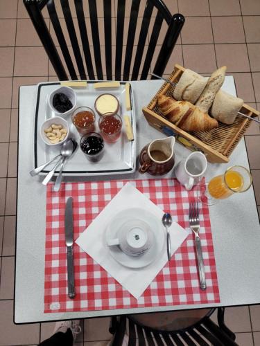 Contrexeville Hotel | Hôtel Des Vosges