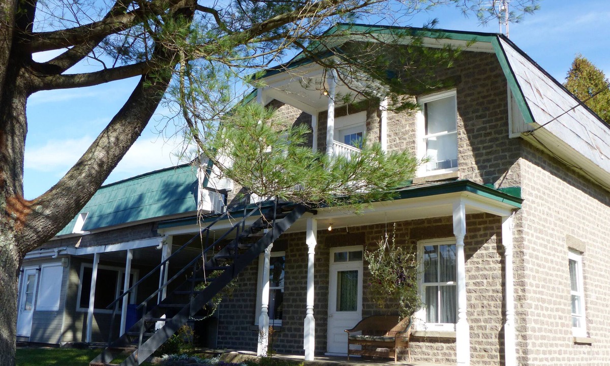 Pine Hill Hotel | Hôtel du Chasseur