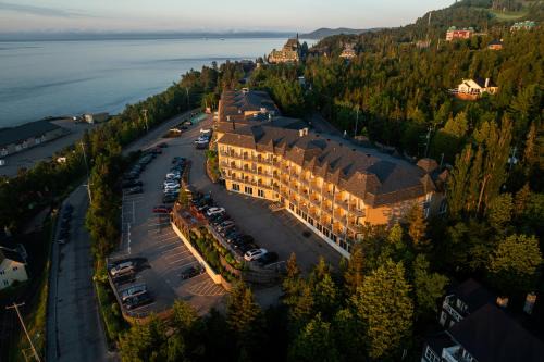 Pointe-au-Pic Hotel | Hôtel et Pavillons Le Petit Manoir du Casino