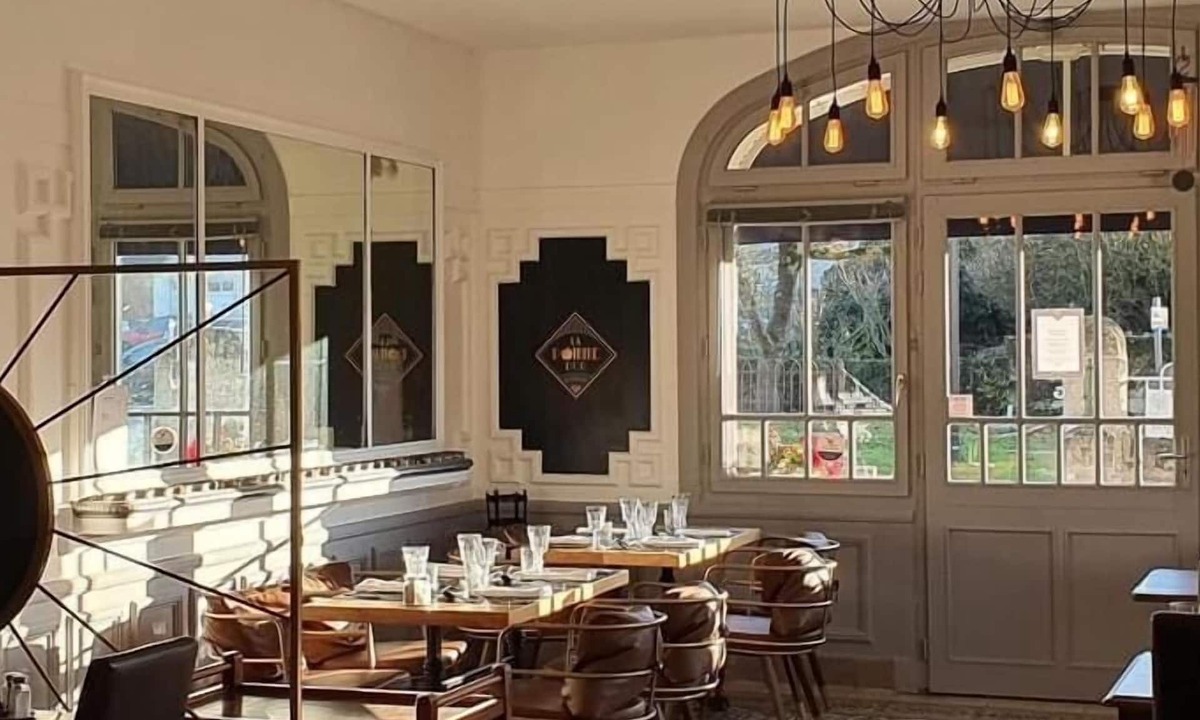 Coucy-le-Chateau-Auffrique Hotel | Hôtel Belle Vue