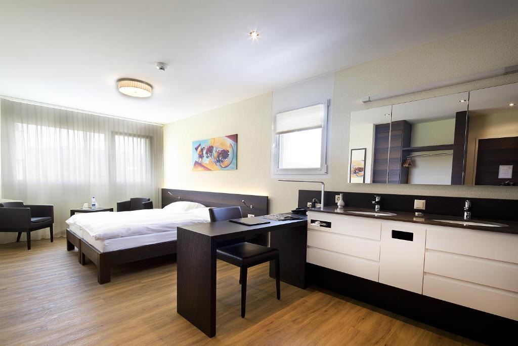 Gland Hotel | Hôtel Glanis