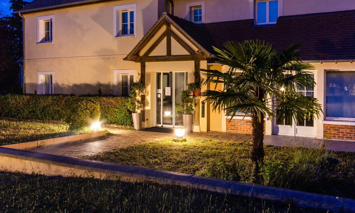 Houdan Hotel | Hôtel HAPY