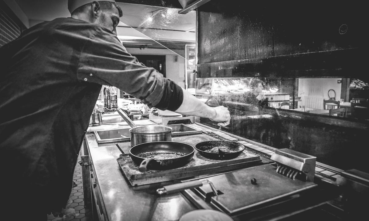 Roncq Hotel | Hôtel Kyriad Lille Nord - Roncq