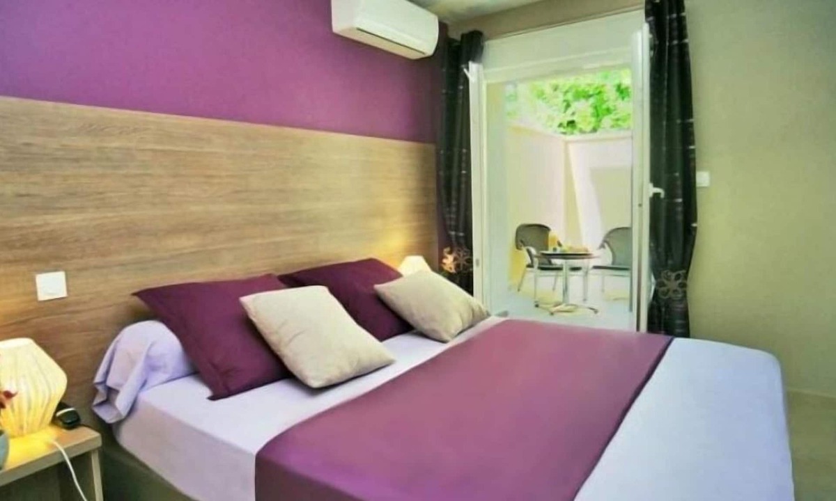 Bollene Hotel | Hôtel l'Anvia