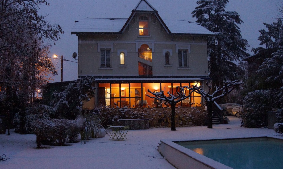 Romans-sur-Isere Hotel | Hôtel L'Orée du Parc