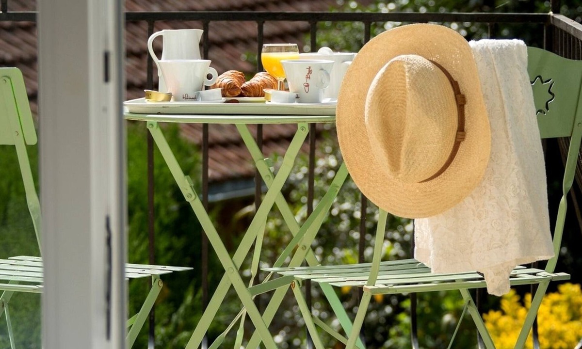 Naves Hotel | Hôtel l'Oustal