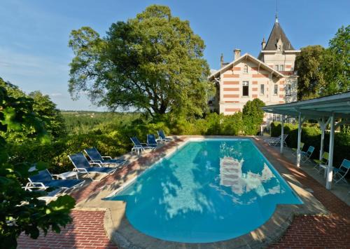 Chateaubernard Hotel | Hôtel L'Yeuse - Teritoria