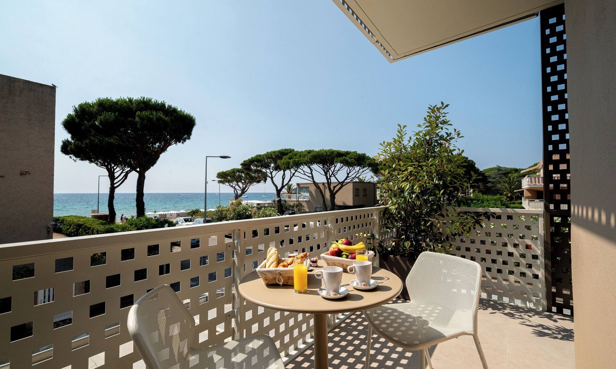 Cavaliere Hotel | Hôtel La Ménado