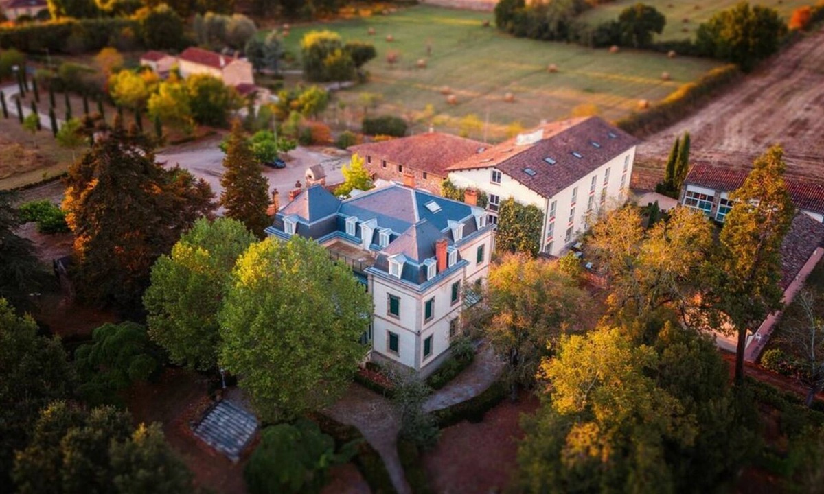Cordes-sur-Ciel Hotel | Hôtel La Métairie