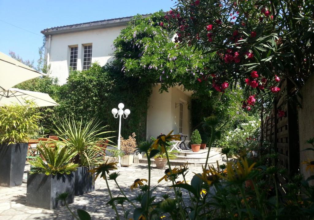 Villeneuve-sur-Lot Hotel | Hôtel La Résidence