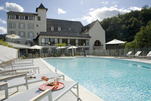 Entraygues-sur-Truyere Hotel | Hôtel La Rivière