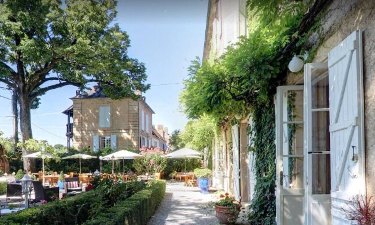 Montignac Hotel | Hôtel La Roseraie