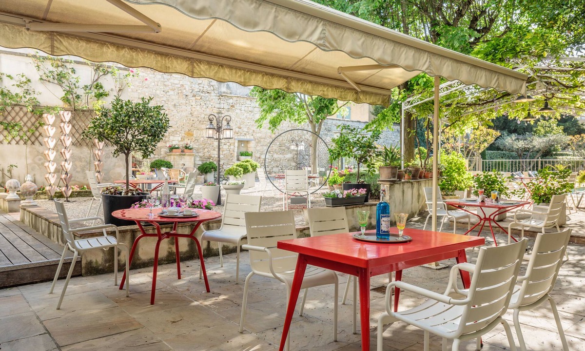 Villeneuve-les-Avignon Hotel | Hôtel La Suite