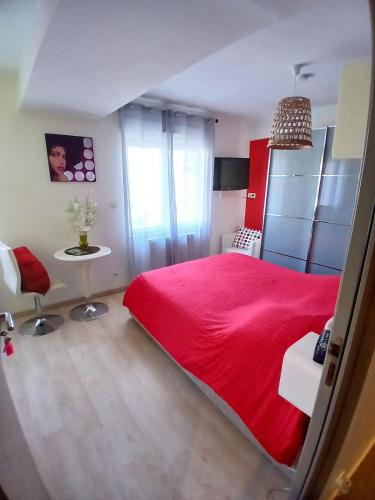 Petit-Fort-Philippe Apartment | Hôtel le 116