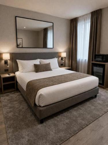 Roannes-Saint-Mary Hotel | Hôtel Le Castanea